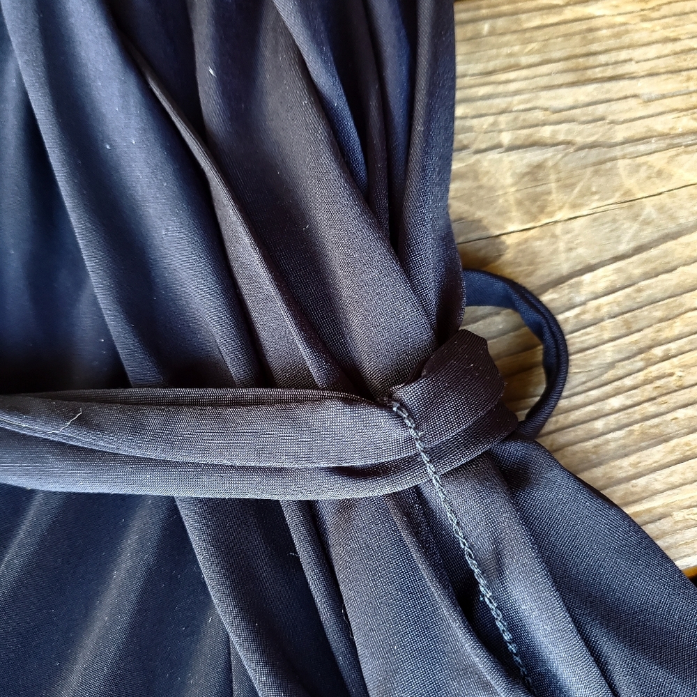 Jones New York Black Santiny Robe - Picture 3 of 6